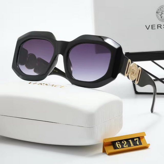 Versace Boutique Sunglasses 039